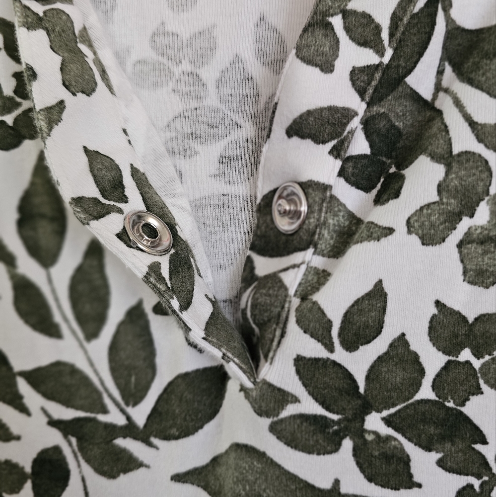 Chico's leaf print top - Picture 6 of 7